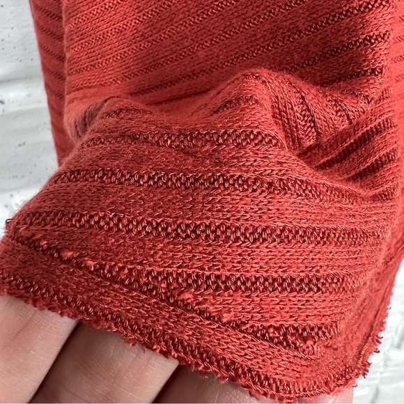 WE THE FREE Long Sleeve Lightweight Cowl Neck Ribbed Blouse Size Small - Picture 7 of 7